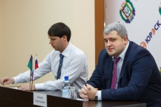 Спикер Генеральный директор Холдинга "ЮТЭК" Борис Берлин (справа) и его помощник Павел Аверьянов